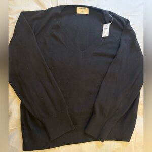 Old Navy SoSoft Women’s Black V-Neck Sweater NWT Size L